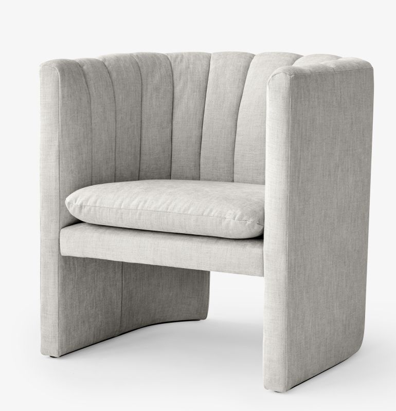 AndTradition Loafer Sessel SC23 in grauem Stoff. Moderner Loungesessel für Wohnzimmer und Büro.